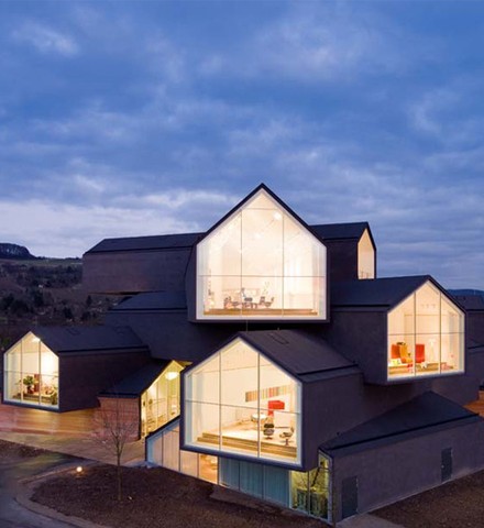 Фірмовий магазин Вітра, Німеччина